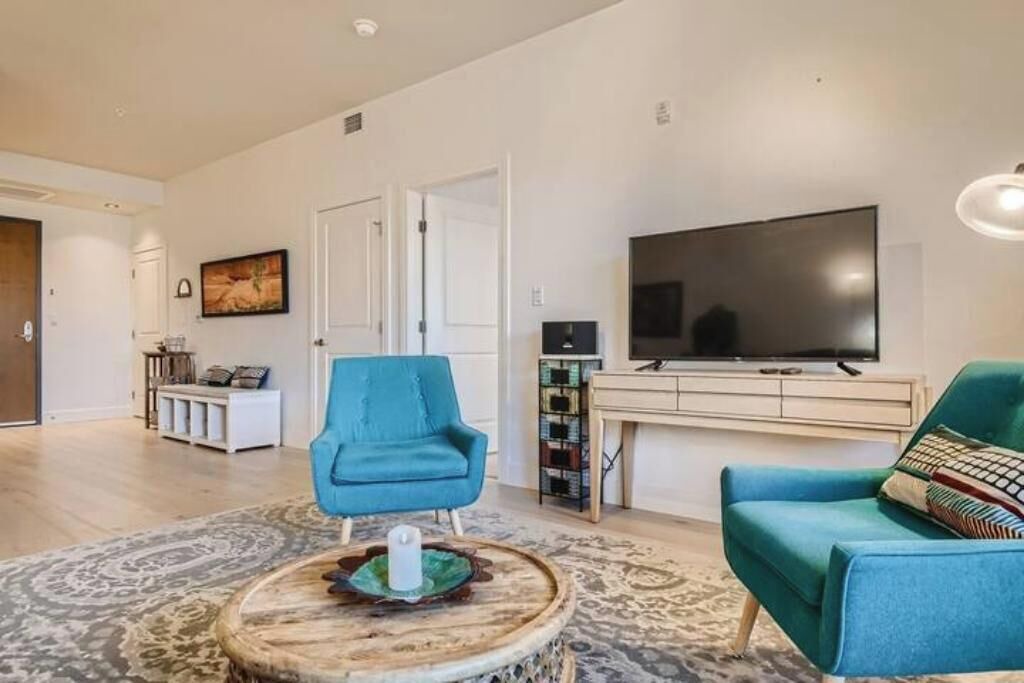 Photo of Livingroom in Central Boulder