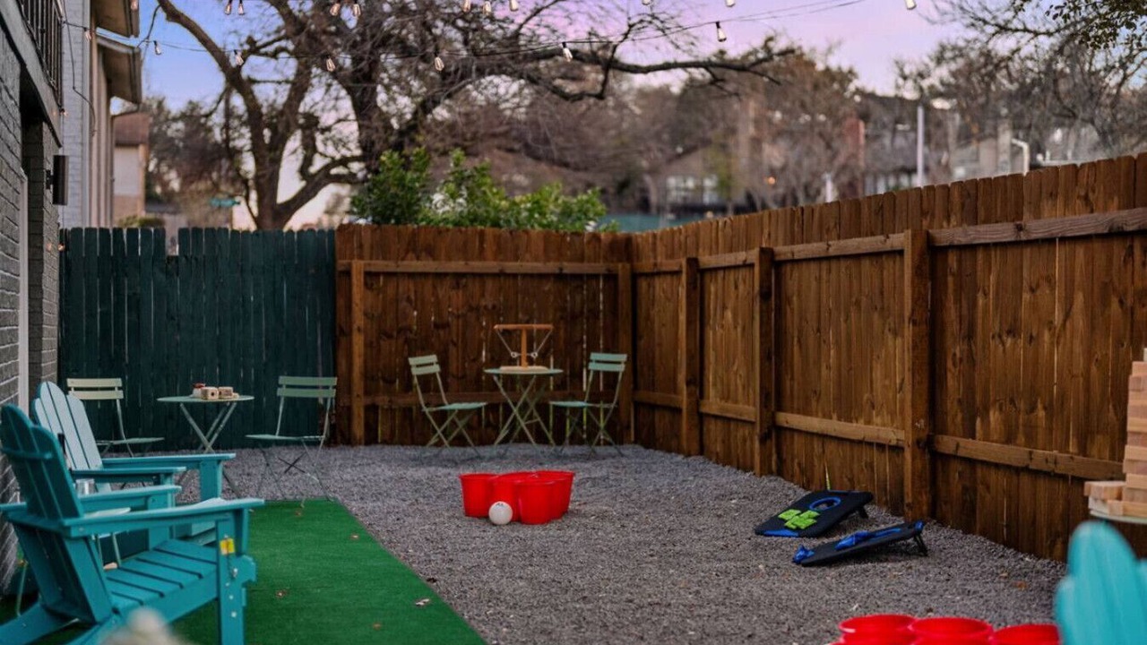 Photo of Outdoor in South Lamar