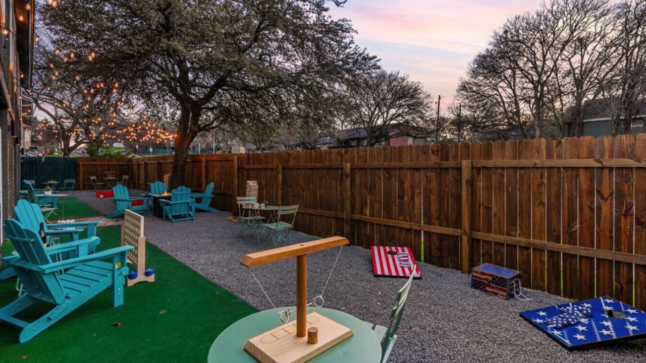 Photo of Outdoor in South Lamar