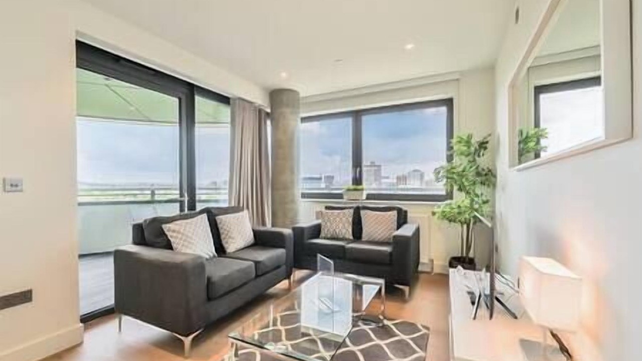 Photo of Livingroom in Wembley Central