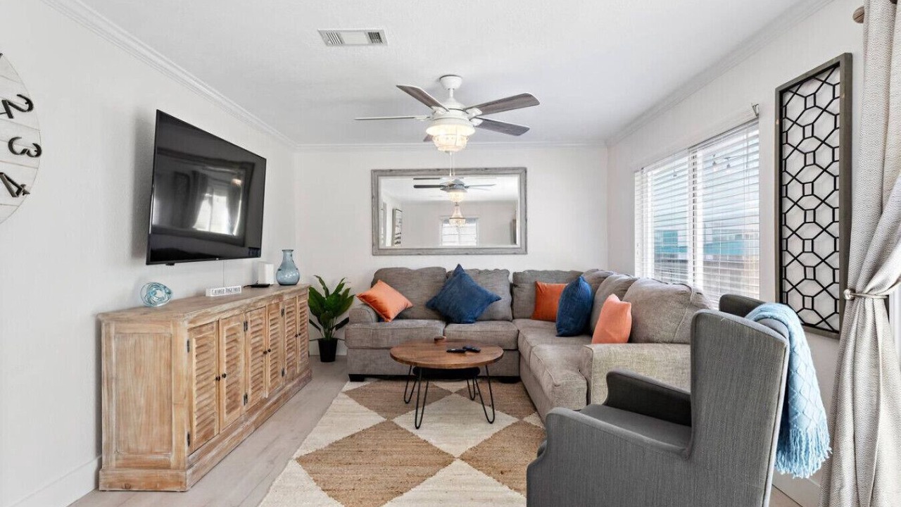 Photo of Bedroom in Clear Lake Shores