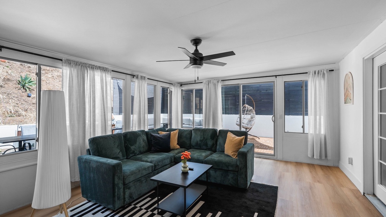 Photo of Livingroom in Oak Park