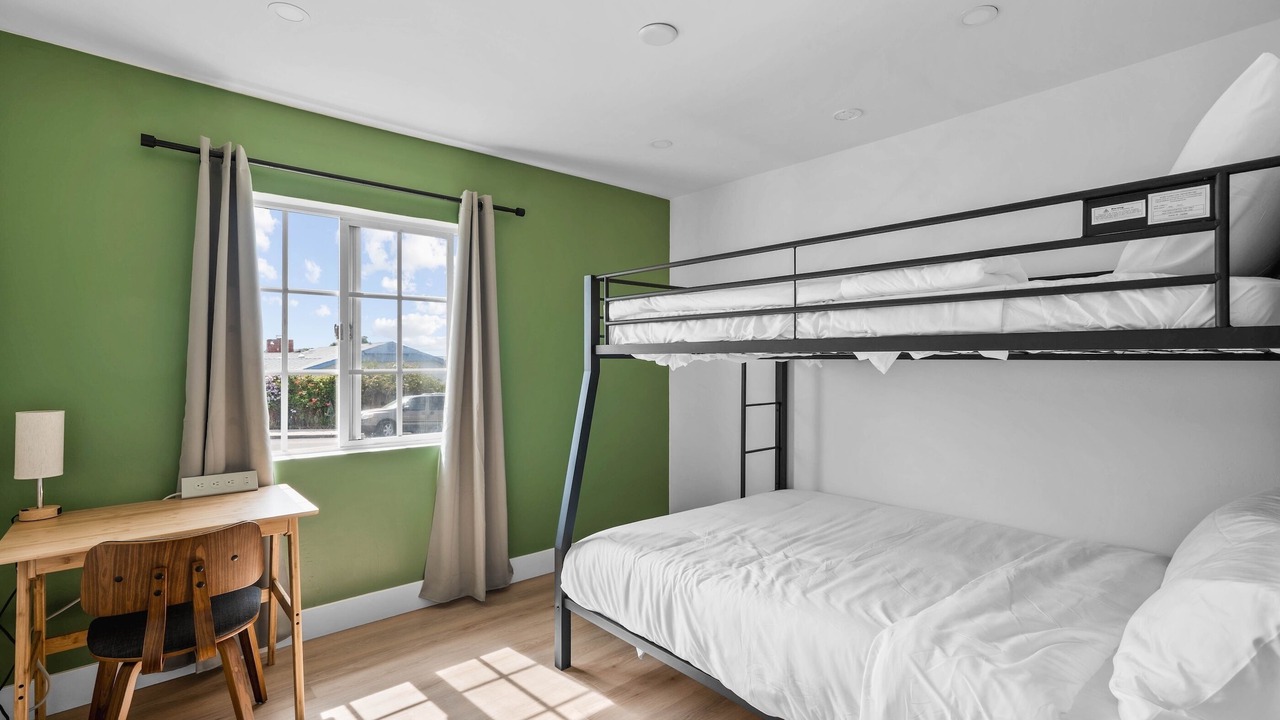 Photo of Bedroom in Oak Park