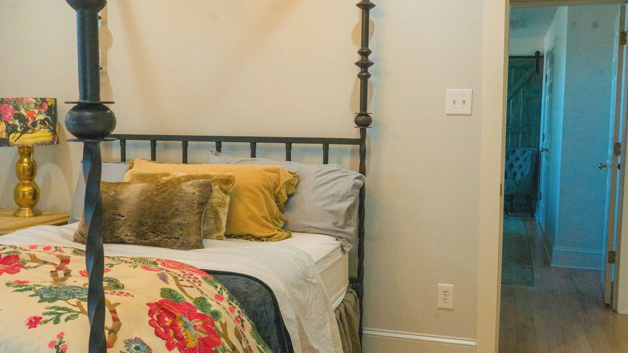 Photo of Bedroom in Round Top
