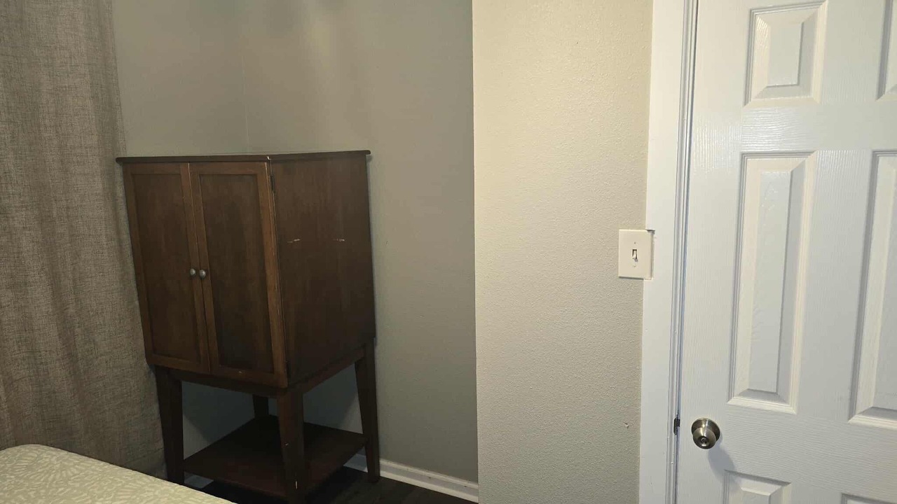Photo of Bedroom in Orange