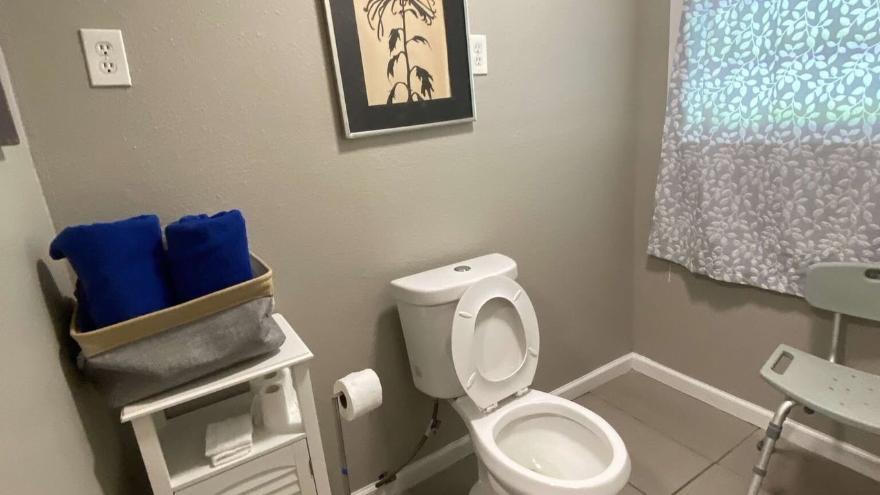 Photo of Bathroom in Orange