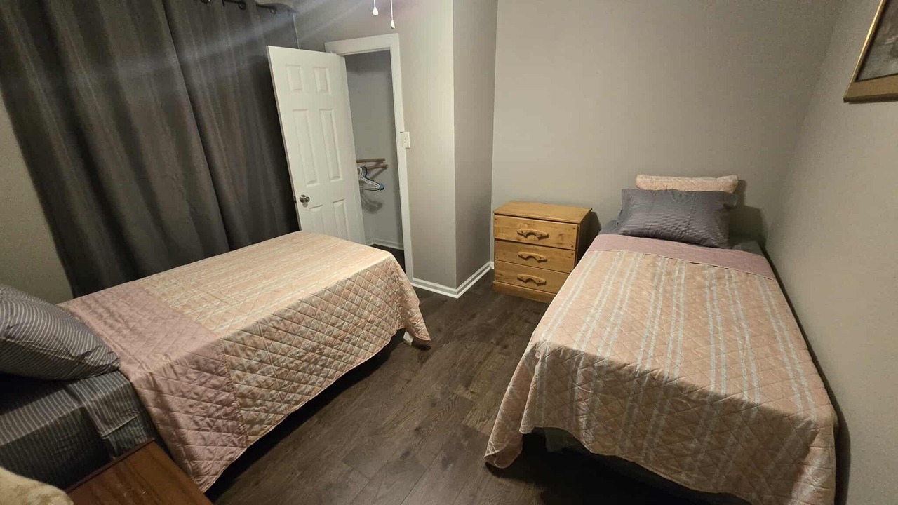 Photo of Bedroom in Orange