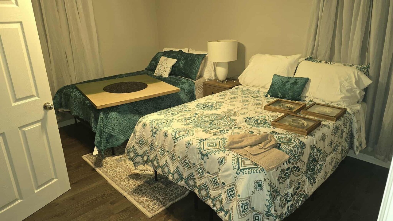 Photo of Bedroom in Orange