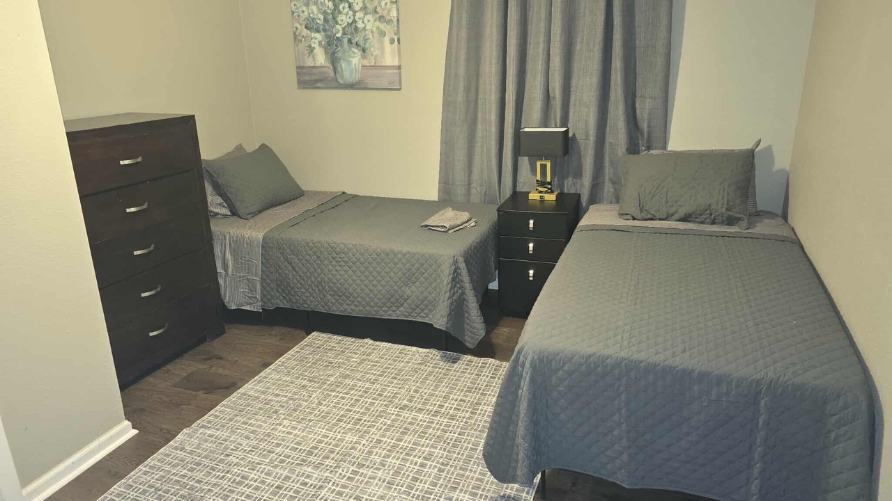Photo of Bedroom in Orange