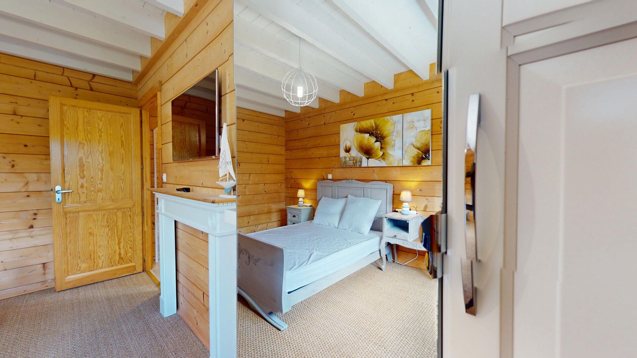 Photo of Bedroom in Saint-Maixent-sur-Vie