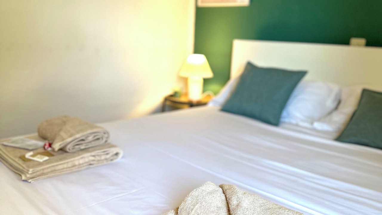 Photo of Bedroom in Agra