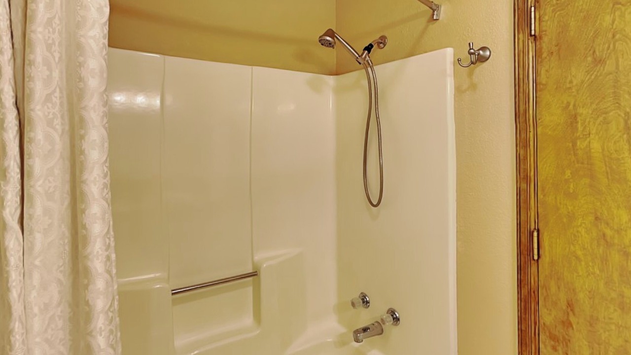 Photo of Bathroom in Ruidoso