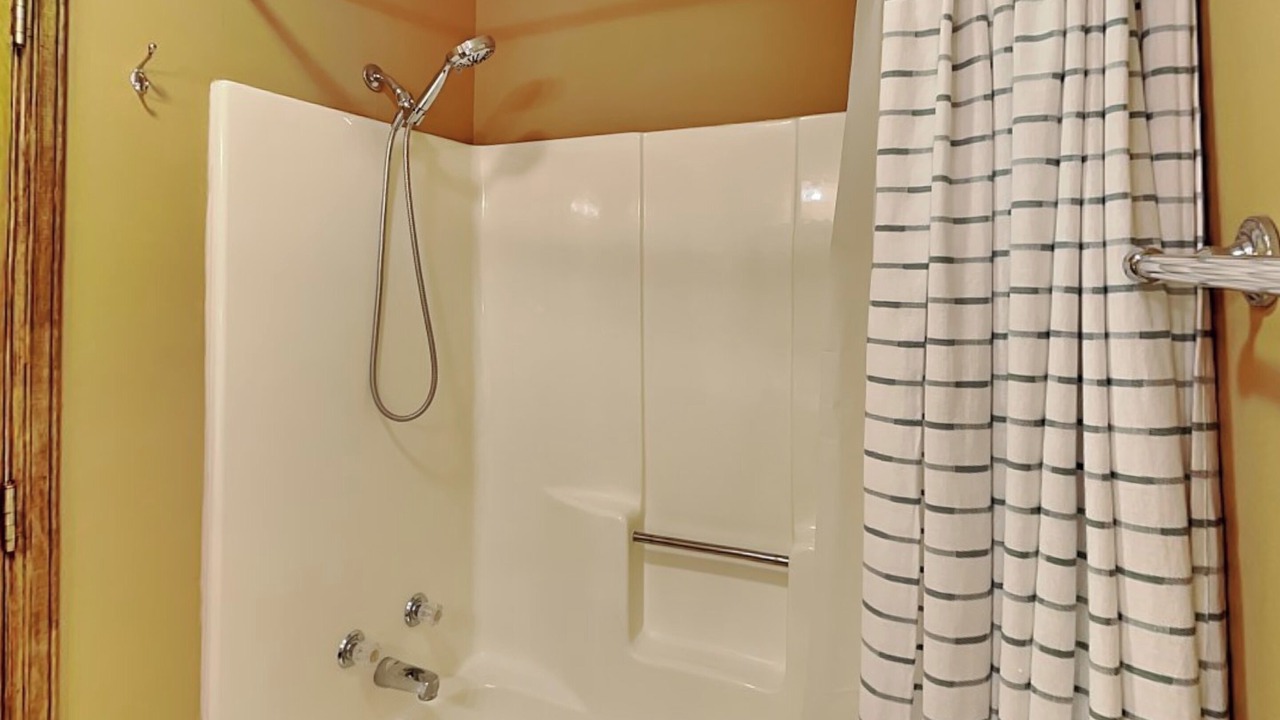 Photo of Bathroom in Ruidoso