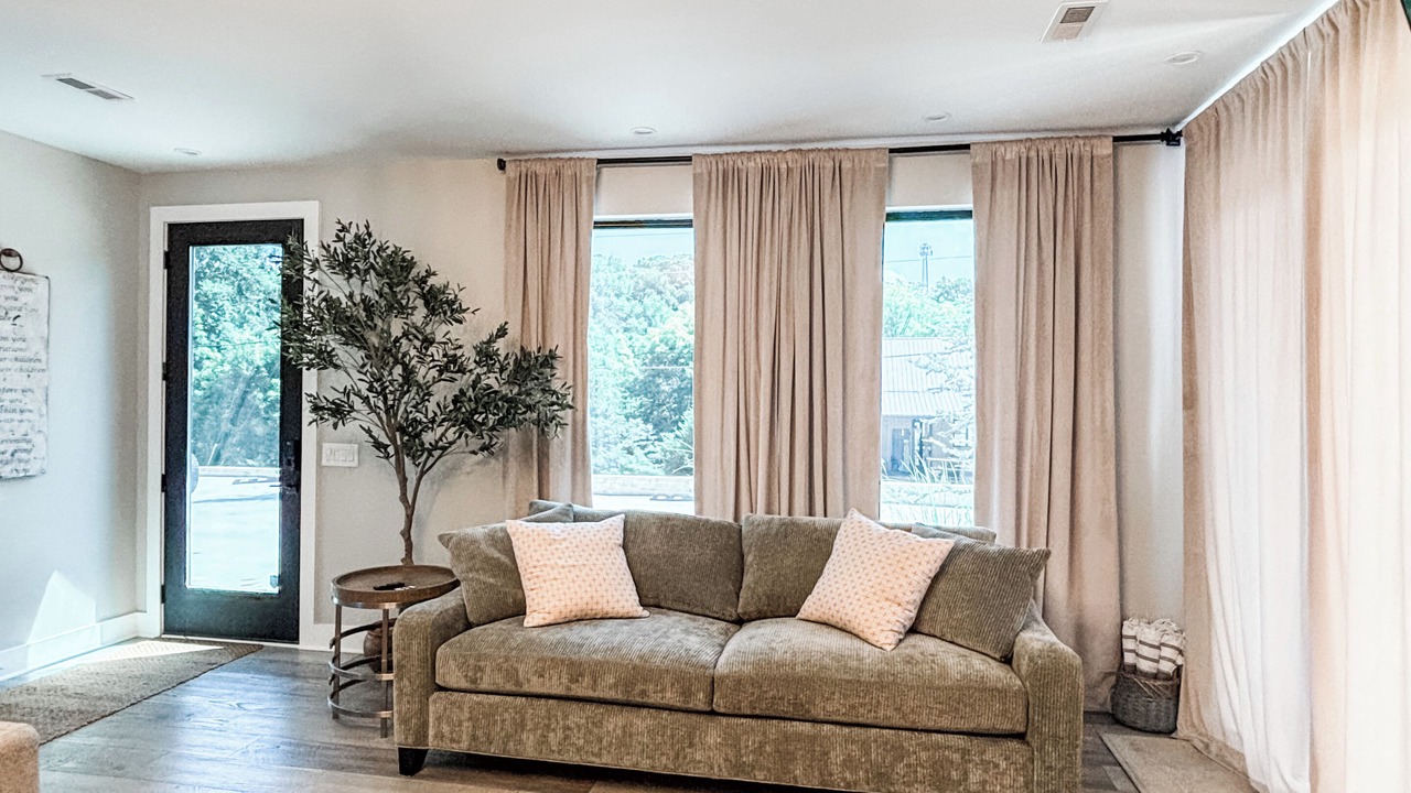 Photo of Livingroom in McMinnville