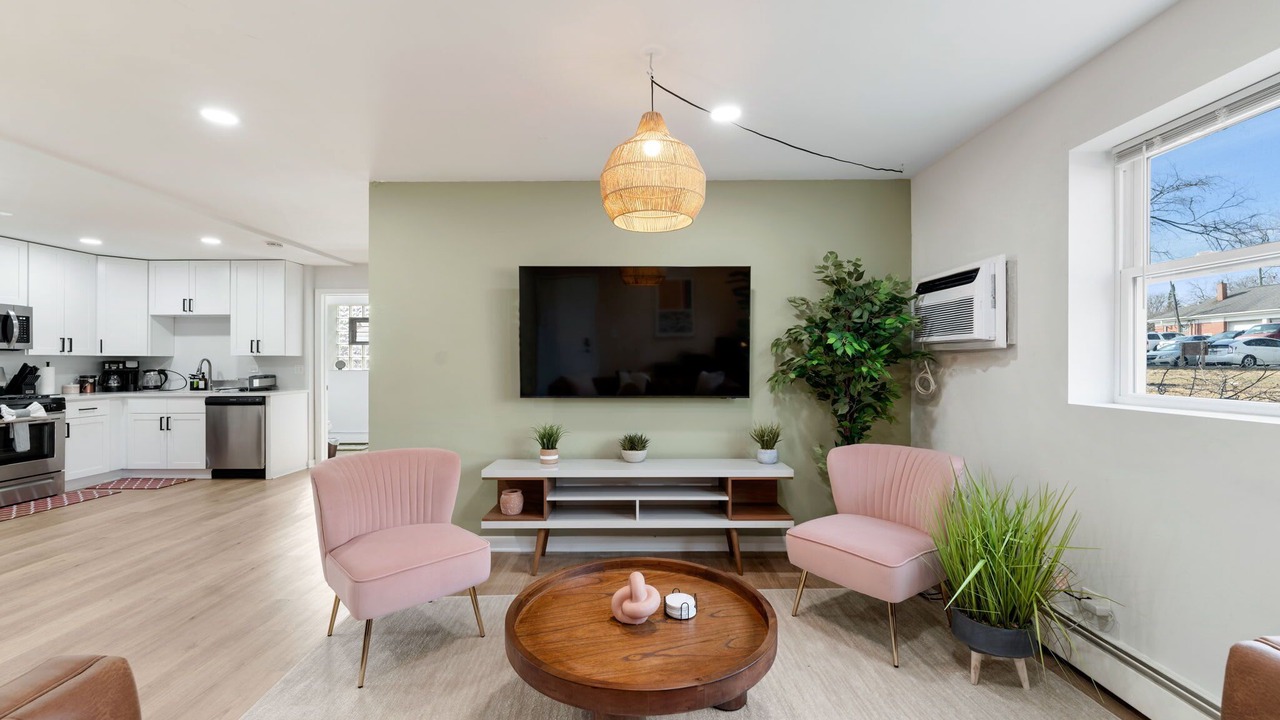 Photo of Livingroom in Lombard