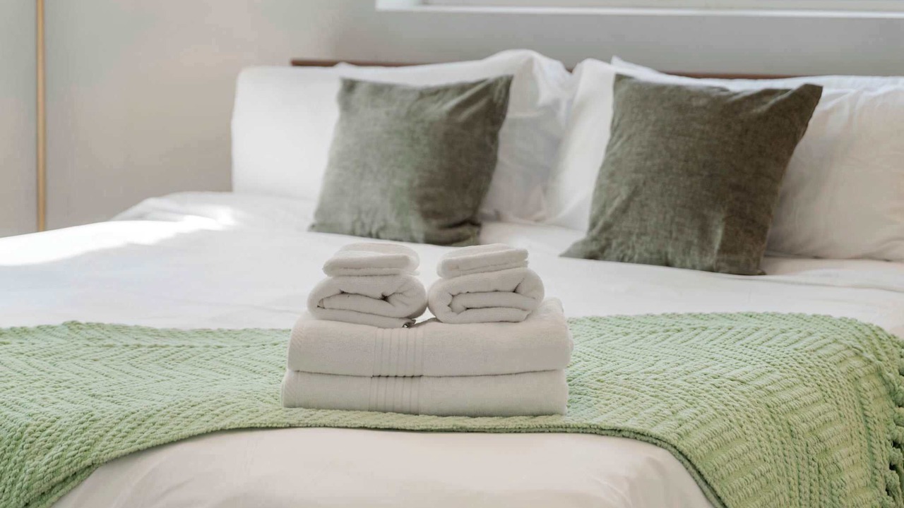 Photo of Bedroom in Lombard