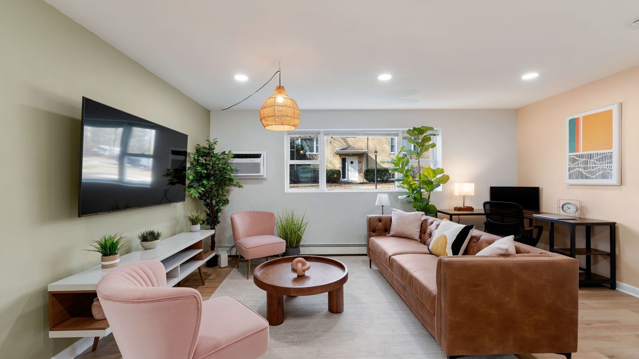 Photo of Livingroom in Lombard