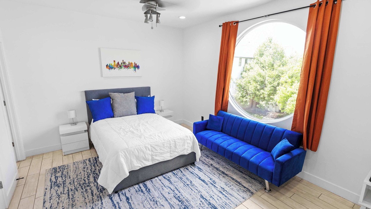 Photo of Bedroom in Greenway Plaza-Upper Kirby