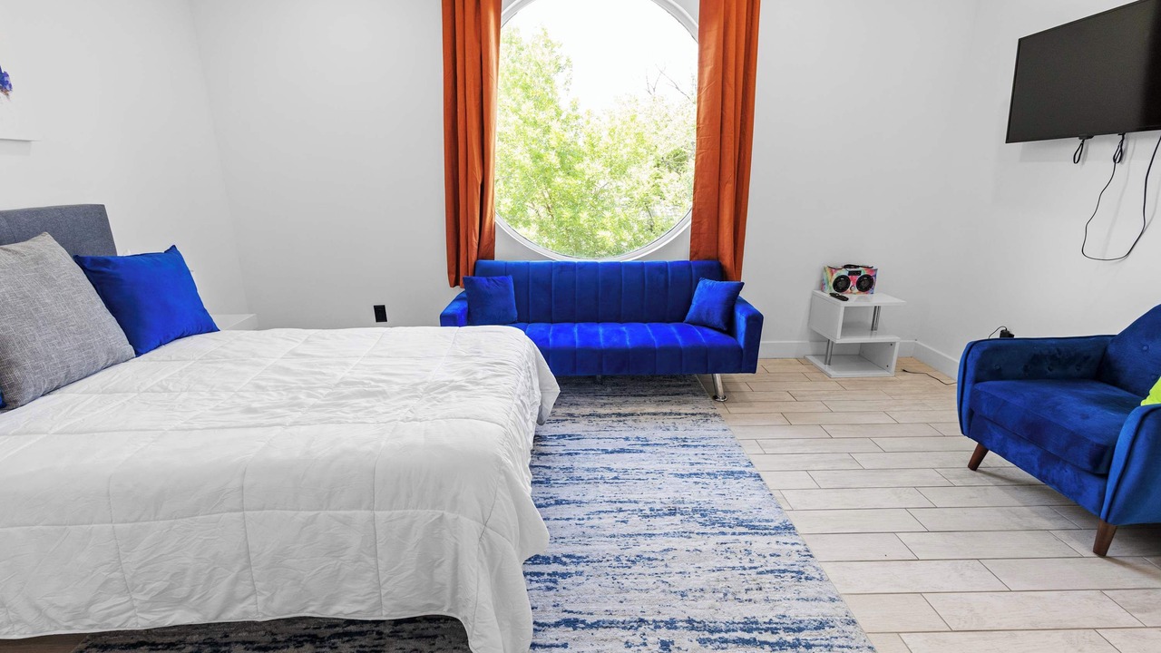 Photo of Bedroom in Greenway Plaza-Upper Kirby