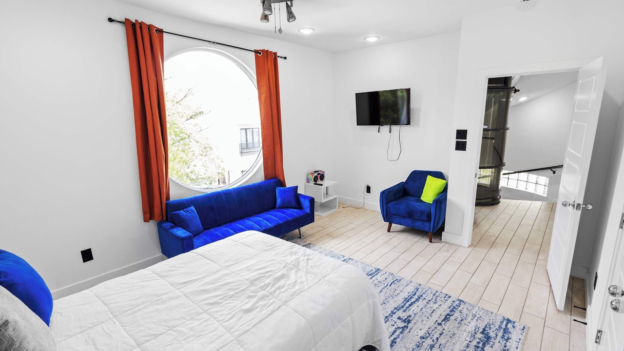 Photo of Bedroom in Greenway Plaza-Upper Kirby