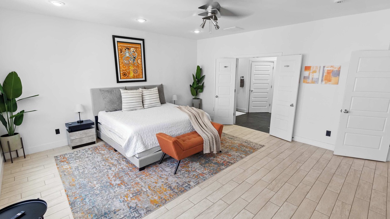 Photo of Bedroom in Greenway Plaza-Upper Kirby