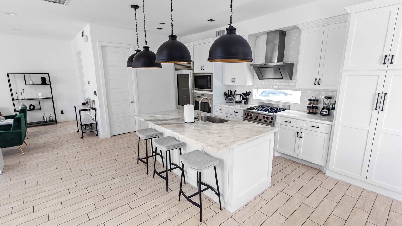 Photo of Kitchen in Greenway Plaza-Upper Kirby