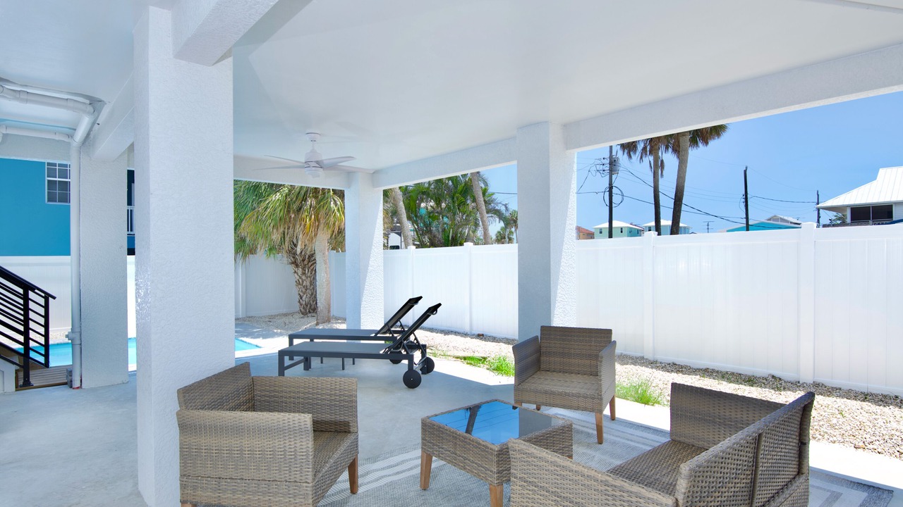 Photo of Outdoor in Mid Island