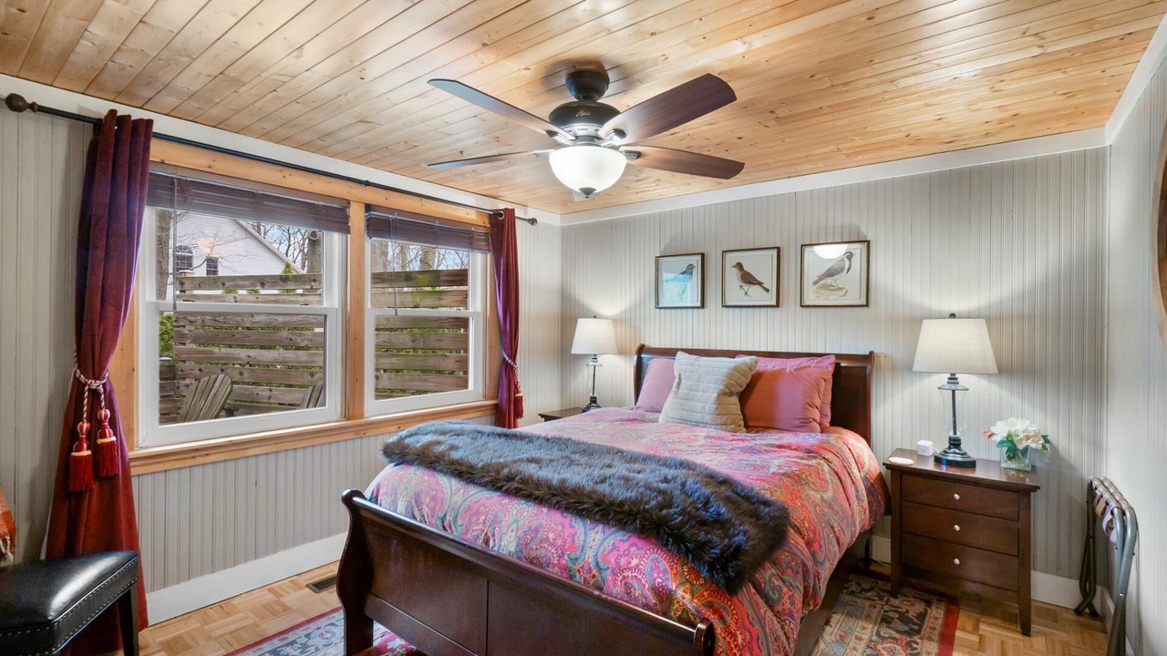 Photo of Bedroom in Saugatuck