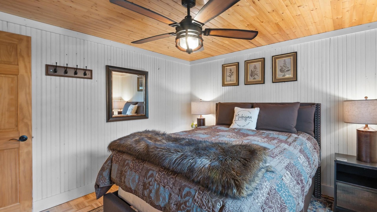 Photo of Bedroom in Saugatuck