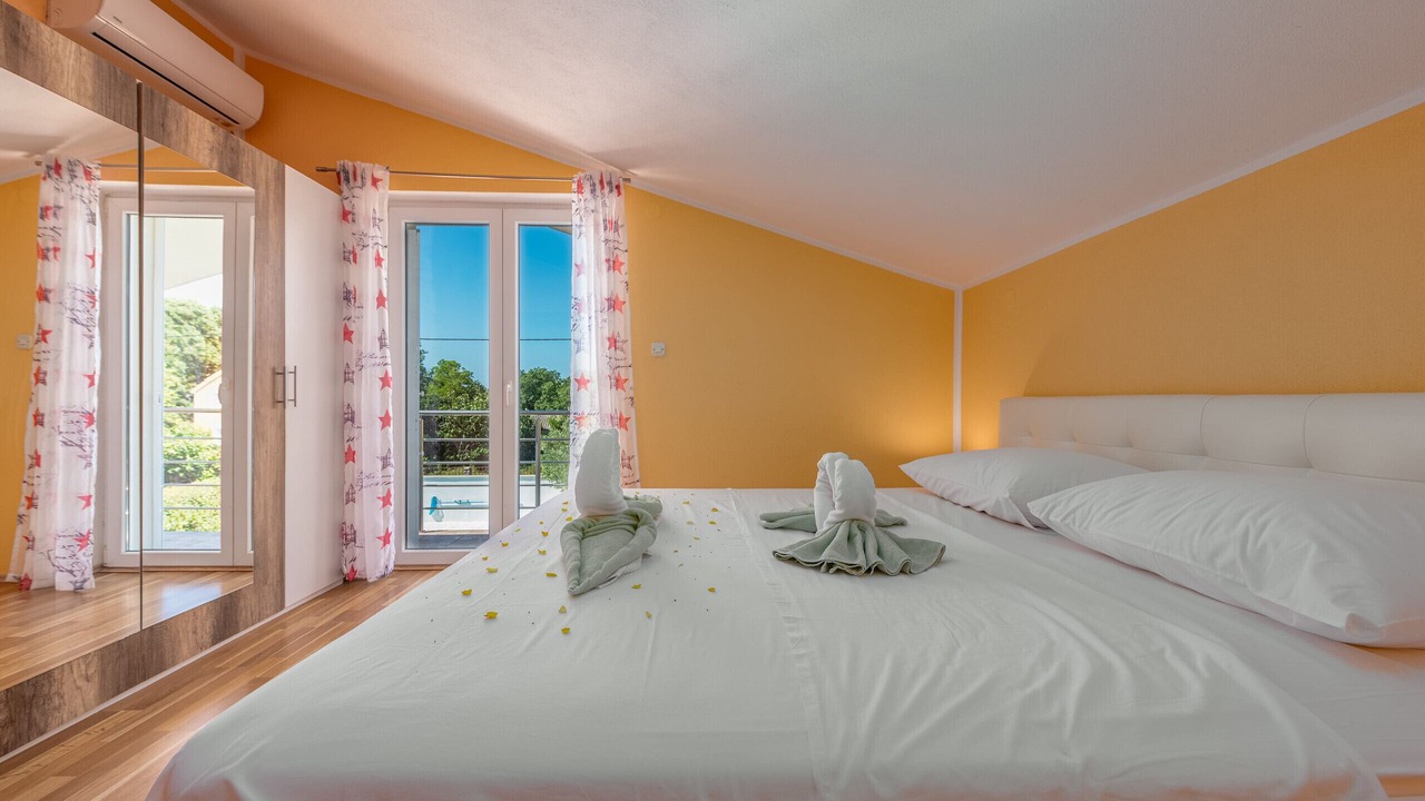 Photo of Bedroom in Pristeg