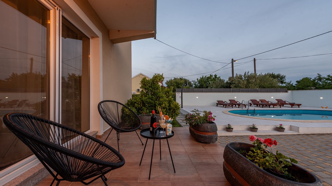 Photo of Patio Balcony in Pristeg