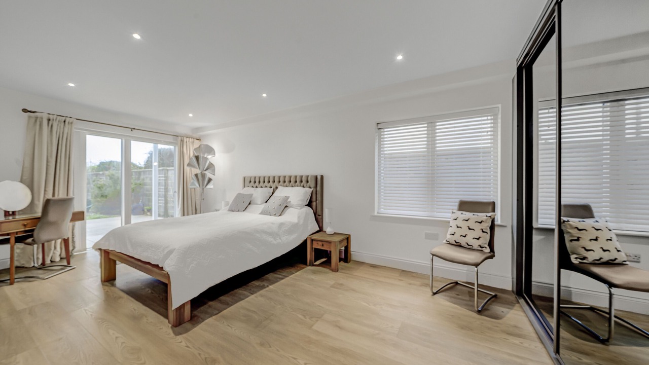 Photo of Others in Felpham