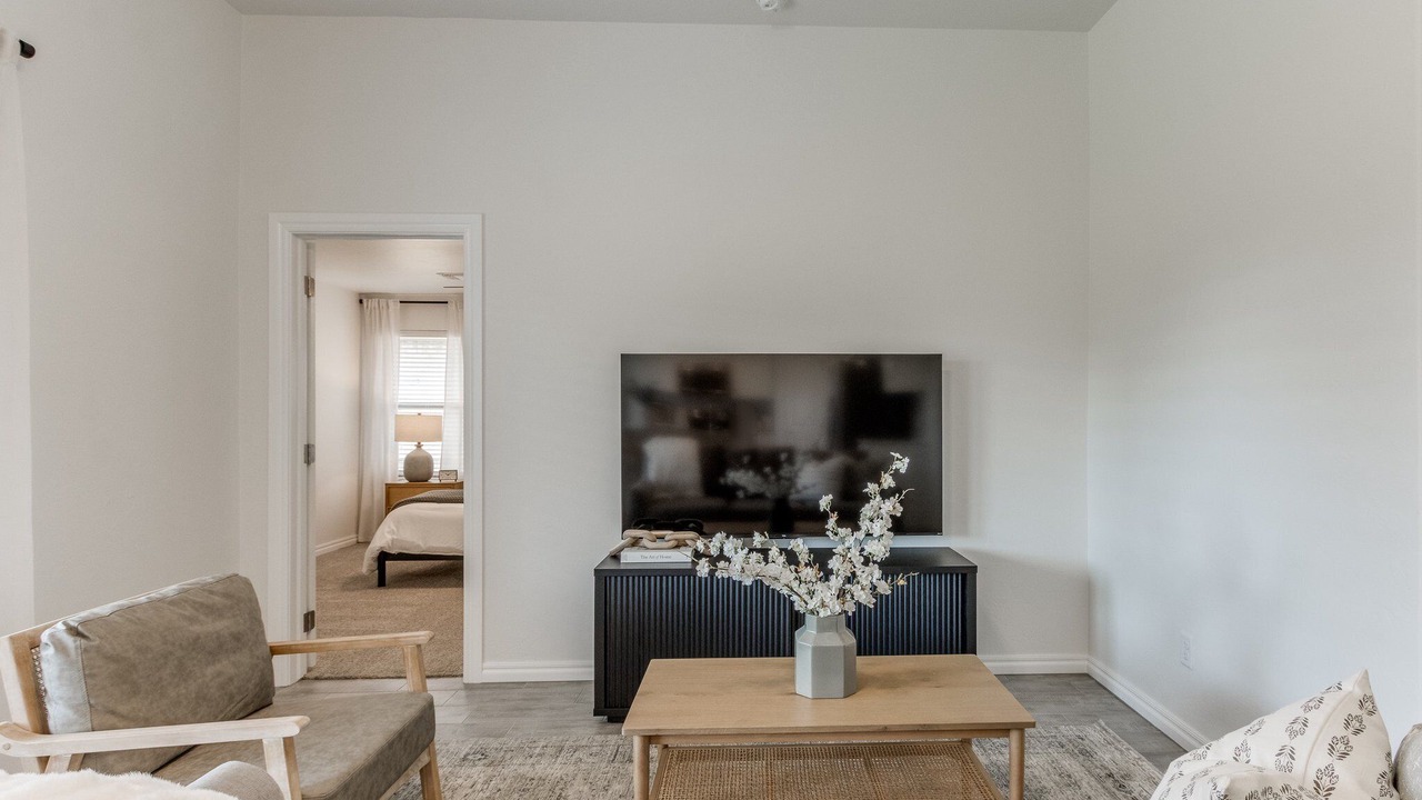 Photo of Livingroom in Moore