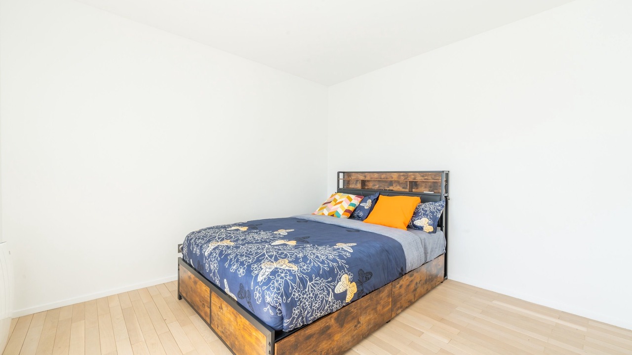 Photo of Bedroom in Saint-Denis