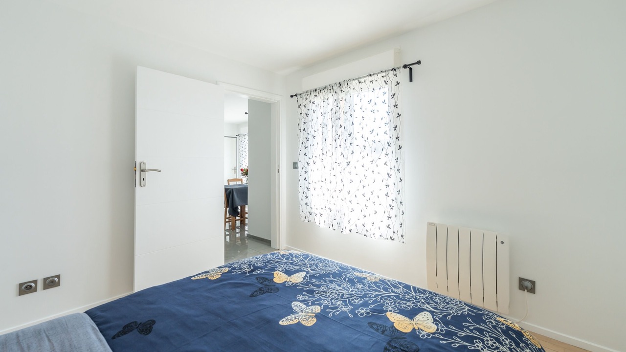 Photo of Bedroom in Saint-Denis
