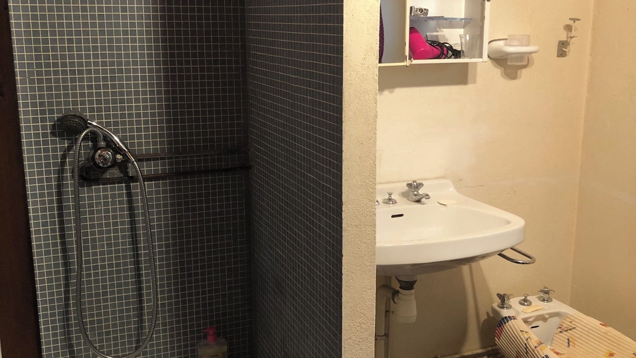 Photo of Bathroom in Campan