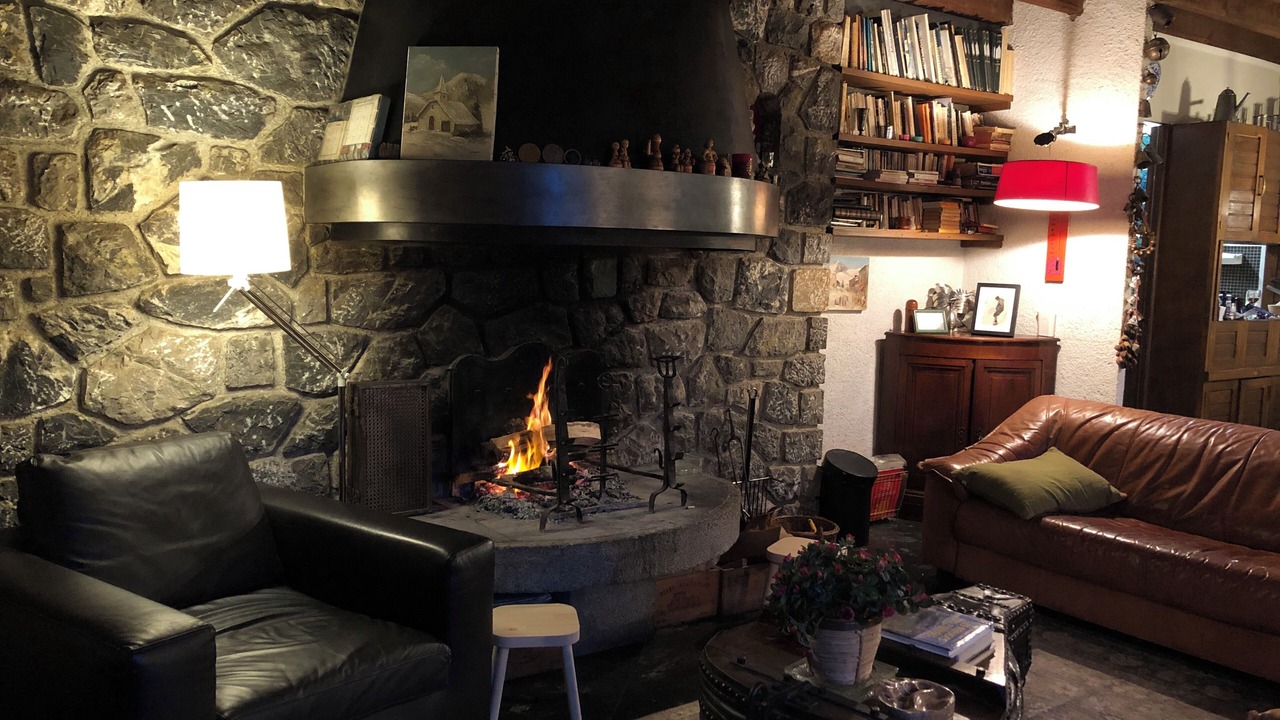 Photo of Others in Campan