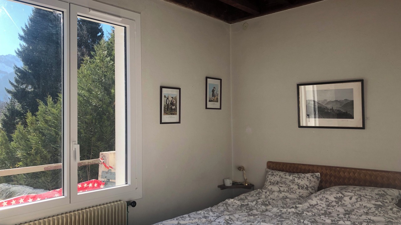 Photo of Bedroom in Campan
