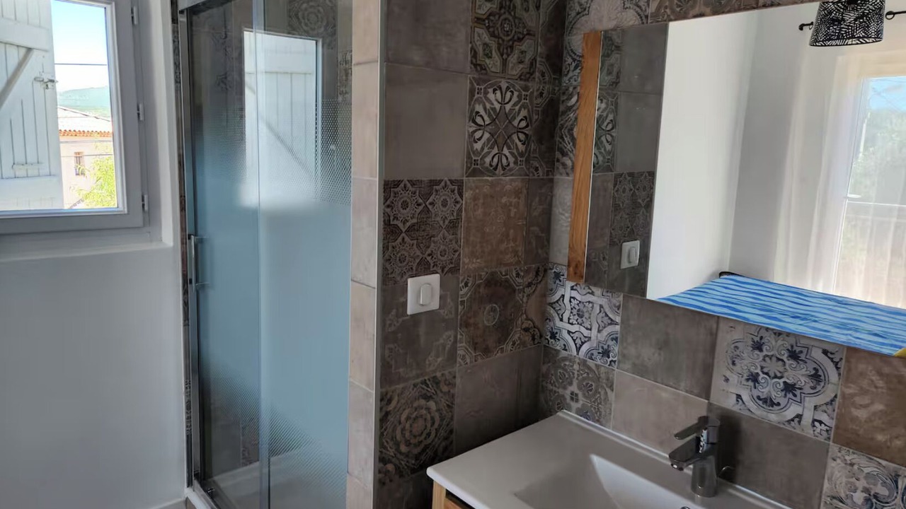 Photo of Bathroom in Allauch