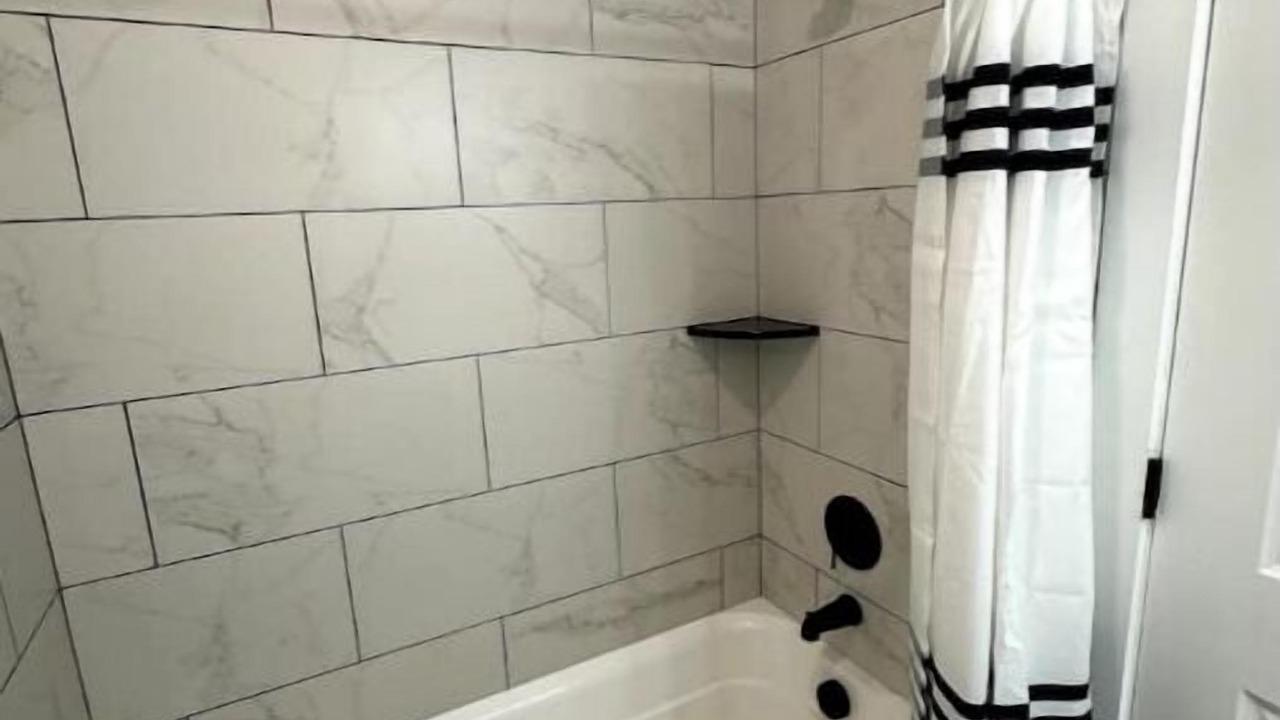 Photo of Bathroom in Ampere