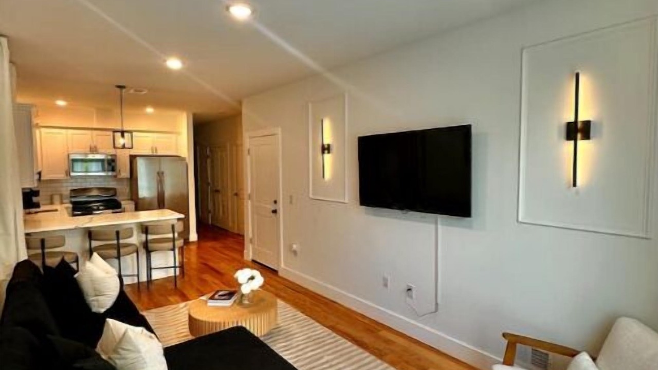 Photo of Livingroom in Ampere