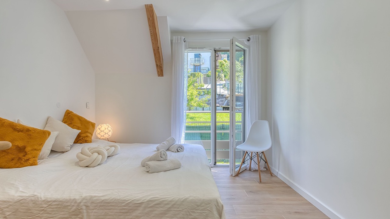 Photo of Bedroom in Veyrier-du-Lac