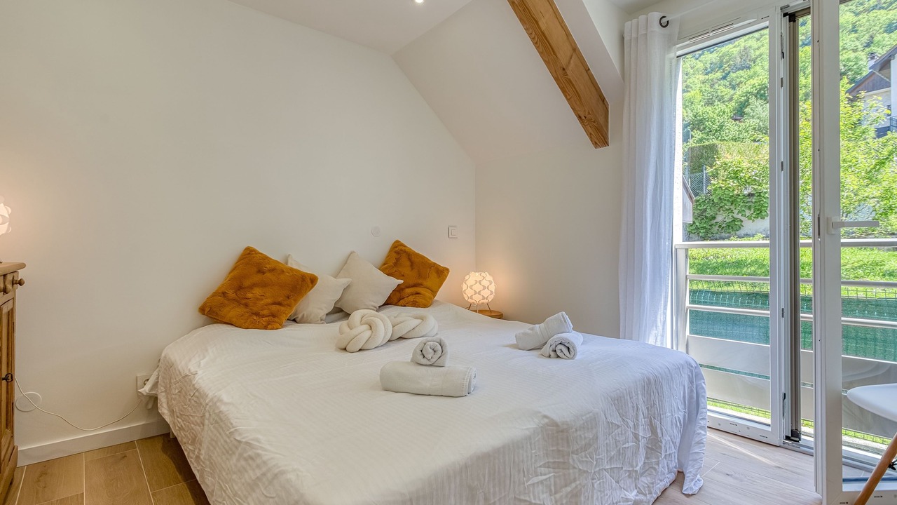 Photo of Bedroom in Veyrier-du-Lac