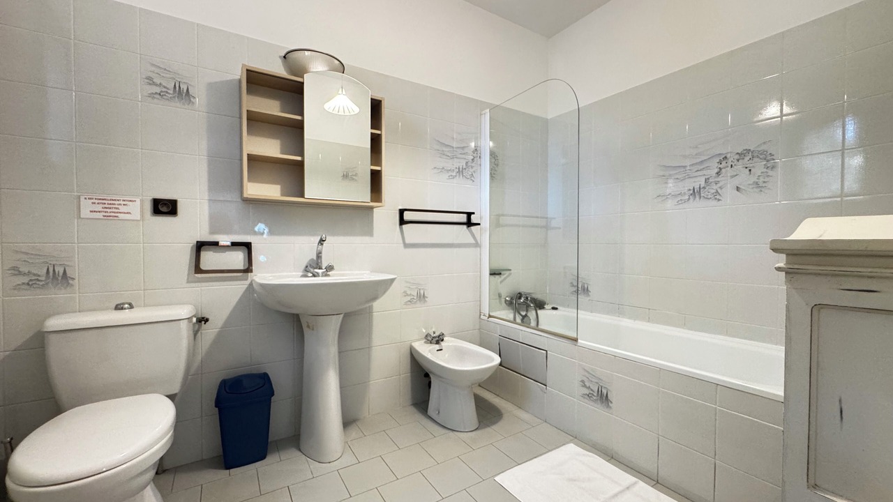 Photo of Bathroom in Piolenc