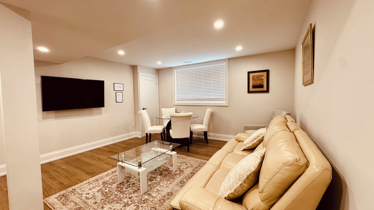 Photo of Livingroom in Richmond Hill