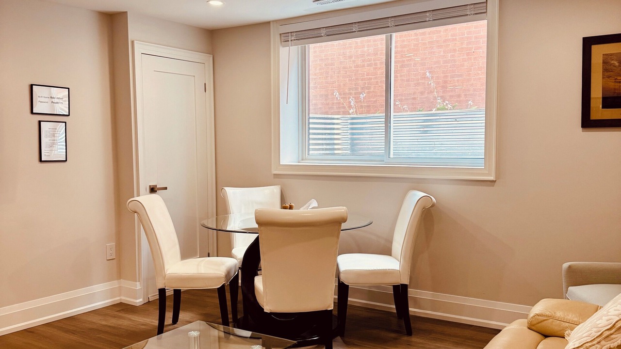 Photo of Livingroom in Richmond Hill