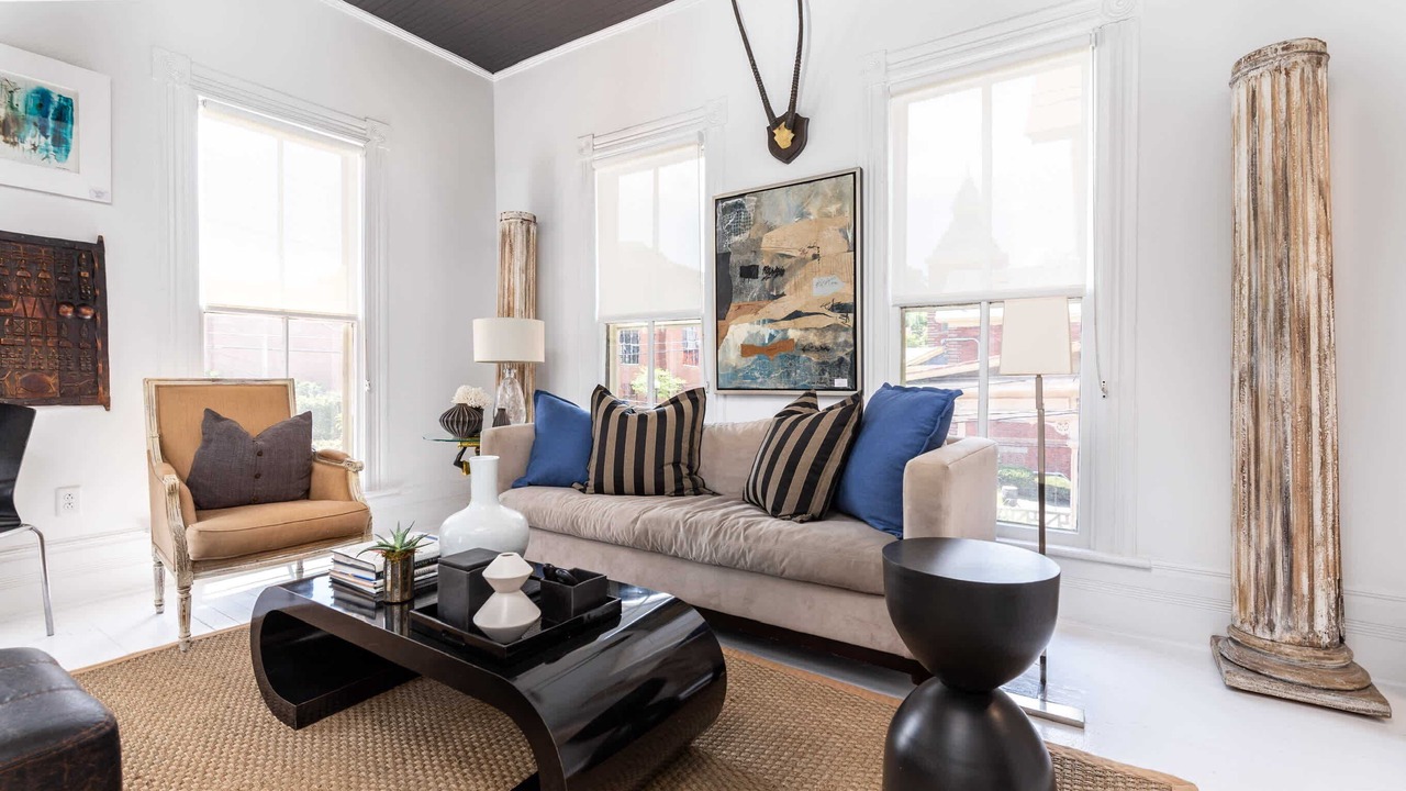 Photo of Livingroom in Macon