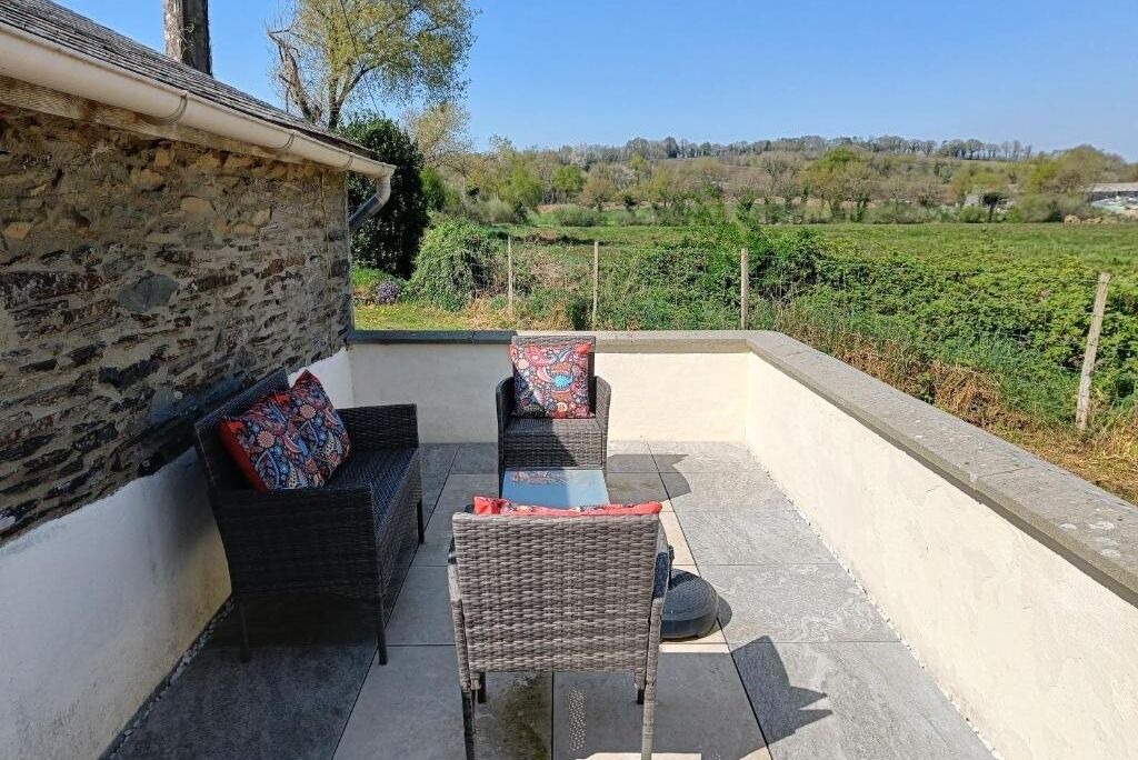 Photo of Patio Balcony in Chateauneuf-du-Faou