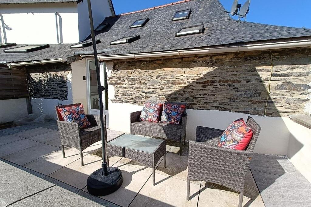 Photo of Patio Balcony in Chateauneuf-du-Faou