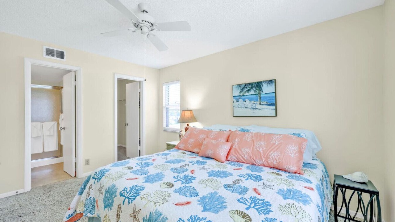 Photo of Bedroom in Golden Gate